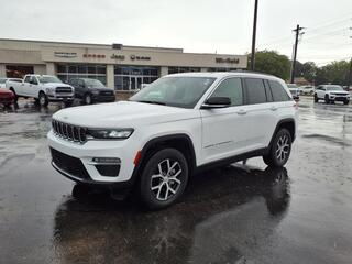 2024 Jeep Grand Cherokee for sale in Winfield KS