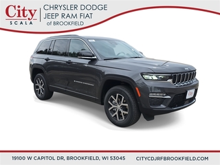 2025 Jeep Grand Cherokee for sale in Brookfield WI