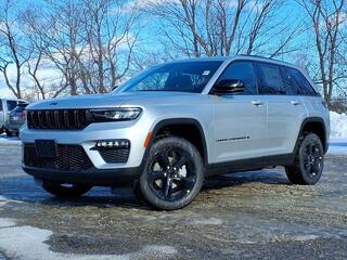 2025 Jeep Grand Cherokee for sale in Rochester NH