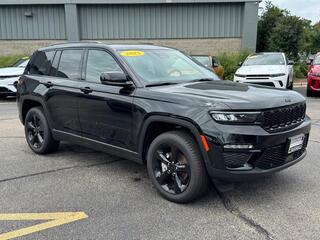 2025 Jeep Grand Cherokee for sale in Janesville WI
