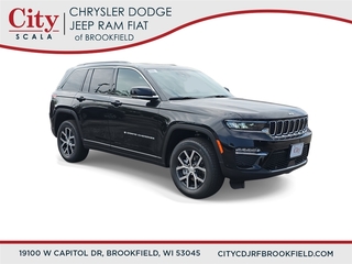 2025 Jeep Grand Cherokee for sale in Brookfield WI