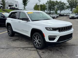 2025 Jeep Grand Cherokee for sale in Janesville WI