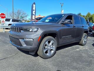 2025 Jeep Grand Cherokee for sale in St Clairsville OH