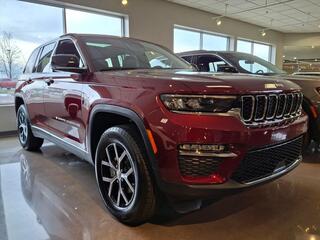 2025 Jeep Grand Cherokee for sale in St Clairsville OH