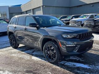 2025 Jeep Grand Cherokee for sale in Janesville WI