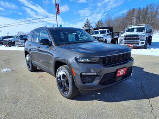 2025 Jeep Grand Cherokee for sale in Burlington WI