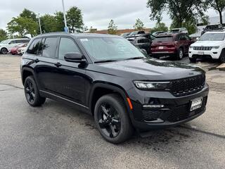2025 Jeep Grand Cherokee for sale in Janesville WI