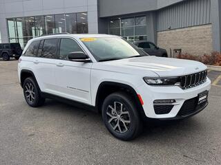 2025 Jeep Grand Cherokee for sale in Janesville WI