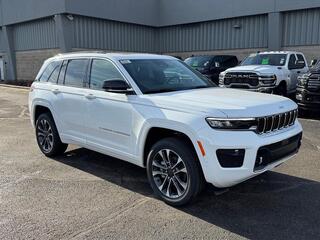 2025 Jeep Grand Cherokee for sale in Janesville WI