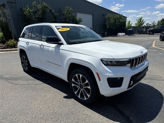 2024 Jeep Grand Cherokee for sale in Janesville WI