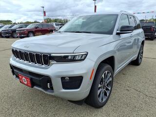 2025 Jeep Grand Cherokee for sale in Burlington WI