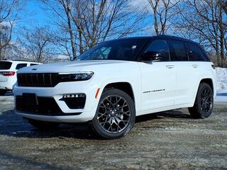 2025 Jeep Grand Cherokee for sale in Rochester NH