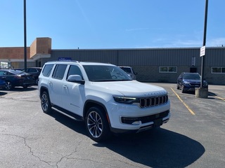2022 Jeep Wagoneer