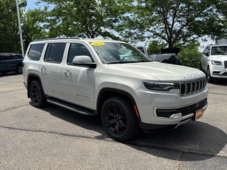 2022 Jeep Wagoneer
