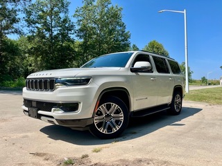 2022 Jeep Wagoneer