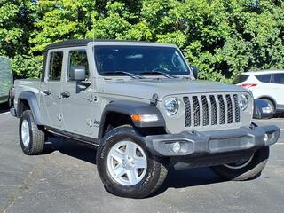 2020 Jeep Gladiator for sale in Cincinnati OH
