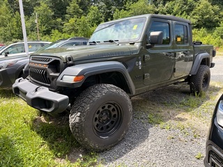 2022 Jeep Gladiator for sale in Mount Hope WV