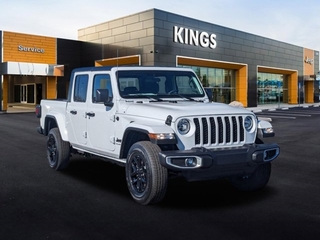 2023 Jeep Gladiator for sale in Cincinnati OH