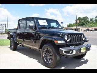 2024 Jeep Gladiator