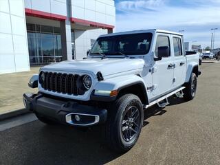 2024 Jeep Gladiator