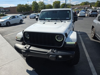 2024 Jeep Gladiator