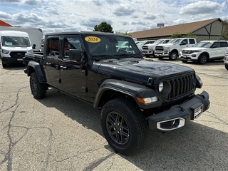 2024 Jeep Gladiator for sale in Janesville WI