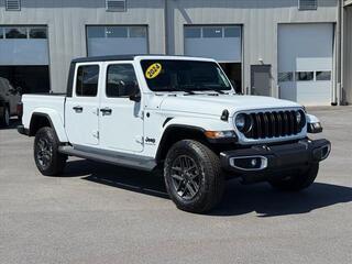 2024 Jeep Gladiator