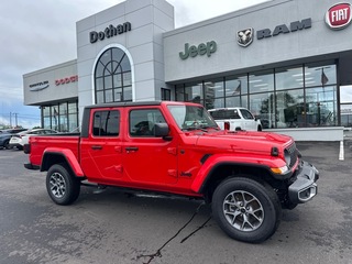 2025 Jeep Gladiator