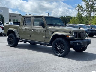 2025 Jeep Gladiator
