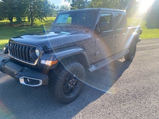 2025 Jeep Gladiator