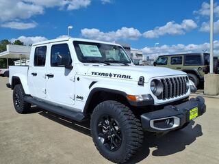 2025 Jeep Gladiator