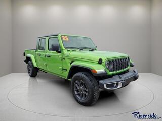 2025 Jeep Gladiator