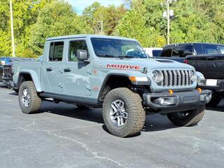 2025 Jeep Gladiator