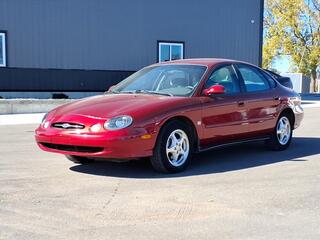 1999 Ford Taurus for sale in Chelsea MI