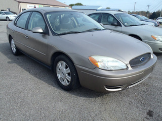 2005 Ford Taurus