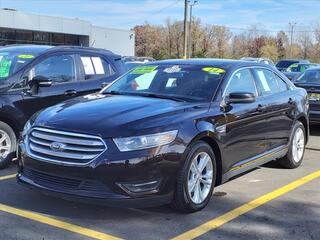 2014 Ford Taurus for sale in Woodhaven MI