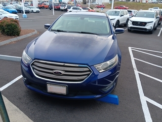 2014 Ford Taurus