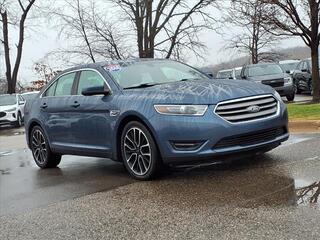 2018 Ford Taurus