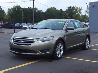 2013 Ford Taurus for sale in Woodhaven MI