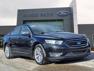 2013 Ford Taurus