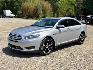 2015 Ford Taurus