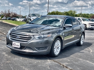 2019 Ford Taurus