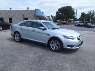 2014 Ford Taurus
