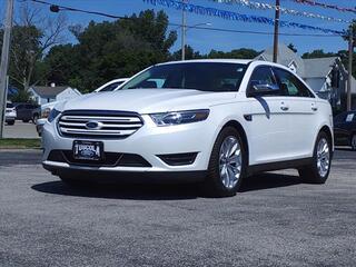 2018 Ford Taurus