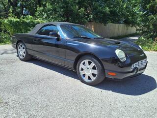 2005 Ford Thunderbird