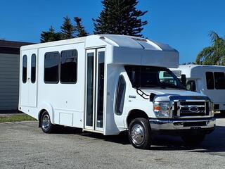 2016 Ford E350