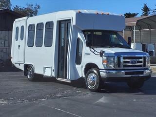 2017 Ford E350