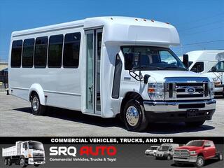 2022 Ford E450