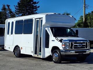 2017 Ford E450