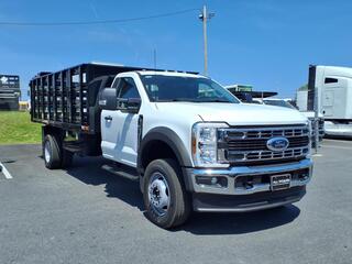 2025 Ford F600